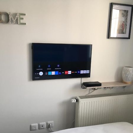 Chambre Privee Proche Disney Disponible De 19H A 10H Монтеврен Екстер'єр фото