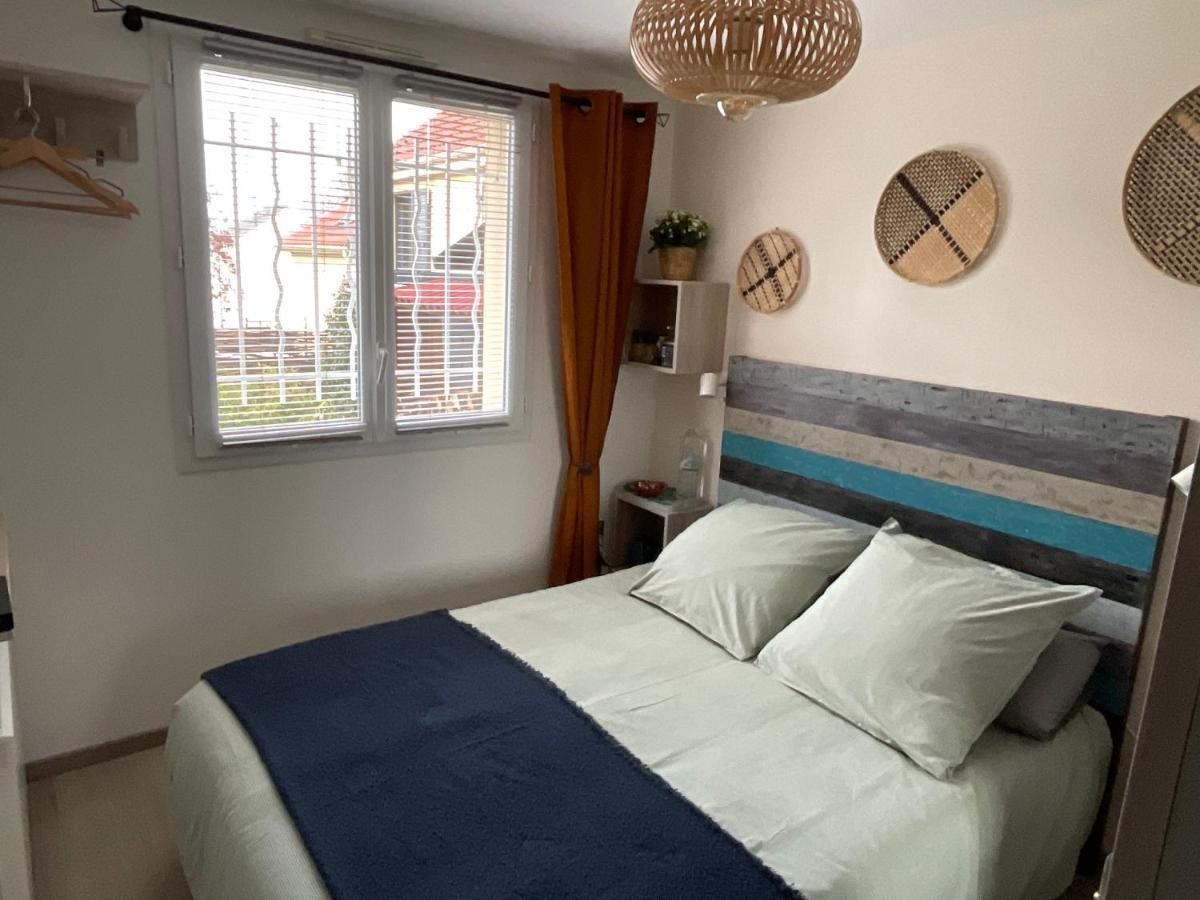 Chambre Privee Proche Disney Disponible De 19H A 10H Монтеврен Екстер'єр фото